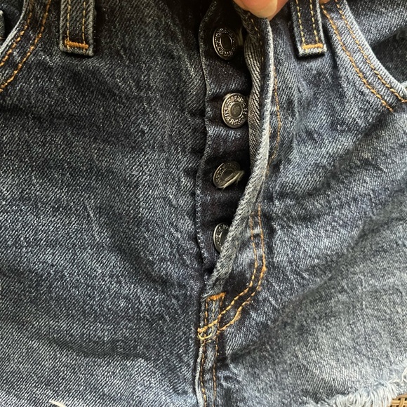 Levi’s 501 ,,Stylish Women's Denim Shorts - Light Blue and Dark Blue - Picture 11 of 16